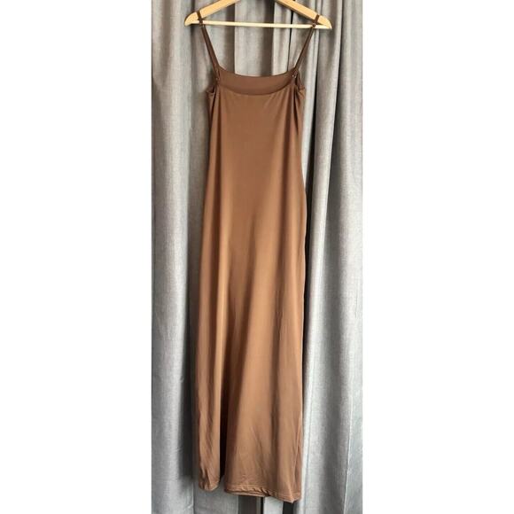 Beginning Boutique NWT Jacinta Brown Maxi Dress size 4 - Picture 10 of 16